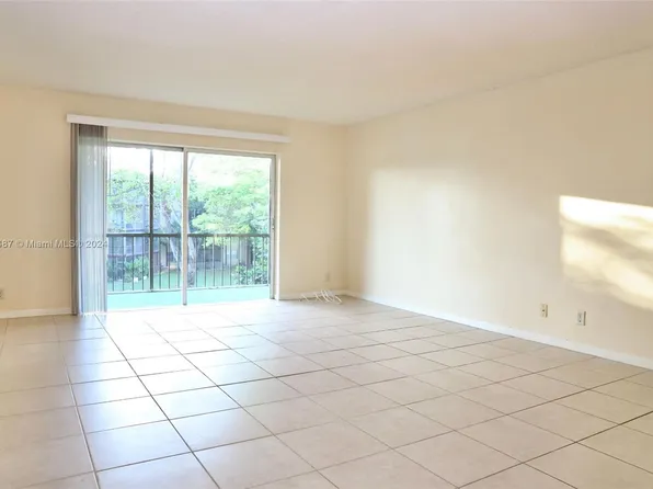 6001 N Falls Circle Dr APT 309, Fort Lauderdale, FL 33319