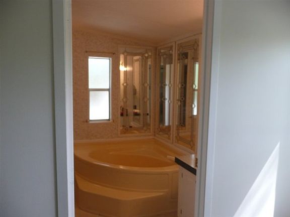 4th image of 9001 Warbler Dr