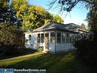 4th image of 302 W 10th St