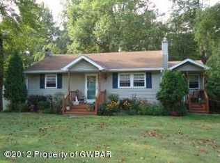 30 Albert Rd, Mountain Top, PA 18707