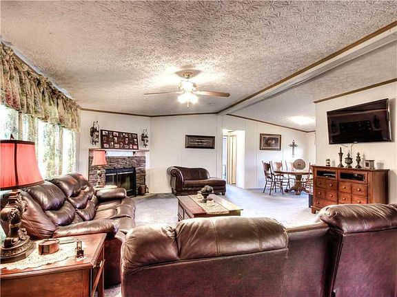 4th image of 13351 Deer Meadow Dr