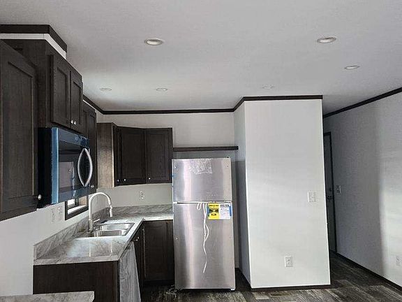 3rd image of 417 W 4th Ave #2