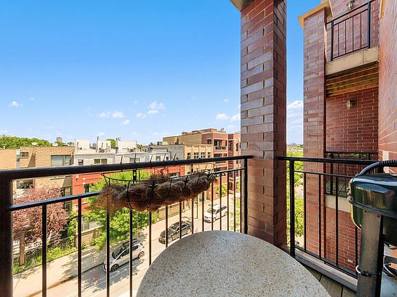 5th image of 2936 N Lincoln Ave #4N