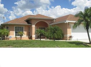 909 Joponica Ave S, Lehigh Acres, FL 33974
