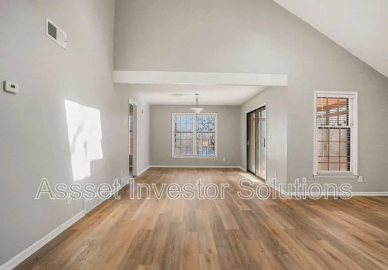 11109 Delmar Ct — Photo 6