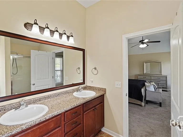966 Mustang Ln NE — Photo 35