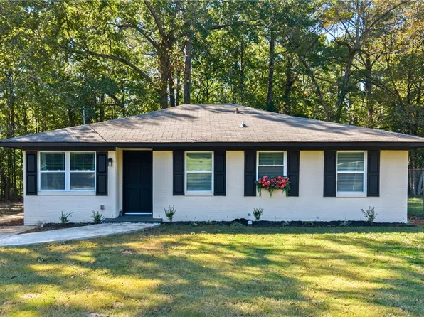 1804 Bulloch St, Opelika, AL 36801