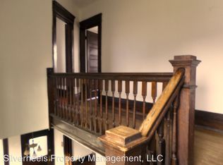 5 4th St, Belpre, OH 45714
