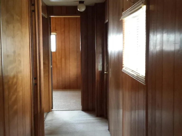 1933 Harbor Dr — Photo 12