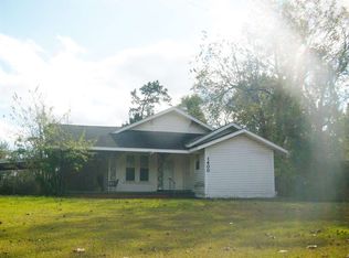 1400 Shelbyville St, Center, TX 75935