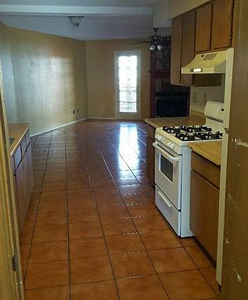 4th image of 1586 Bengal Dr