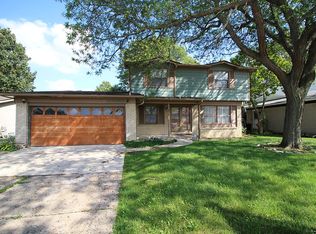 27666 Sutherland St, Southfield, MI 48076