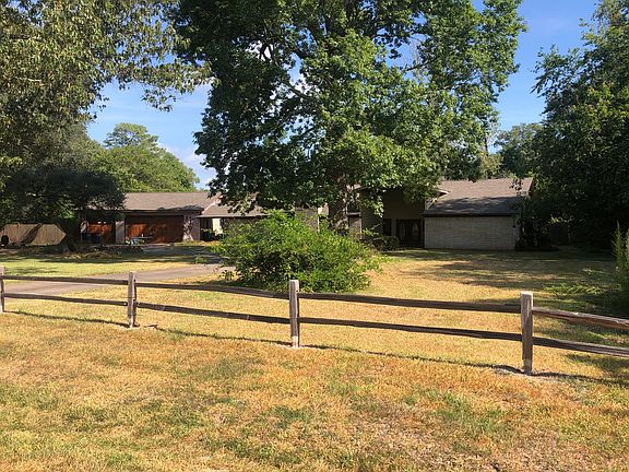 2nd image of 334 Casa Tejas Ln