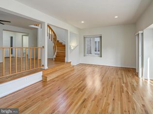 10723 Gloxinia Dr, Rockville, MD 20852