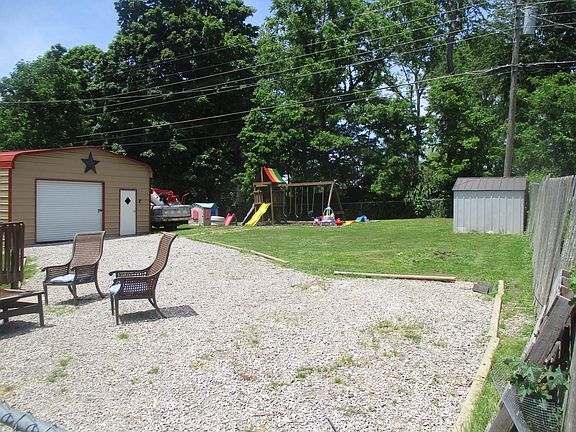 5th image of 258 Cherry Ln