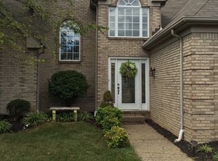 8705 Valeridge Ct, Lyndon, KY 40242