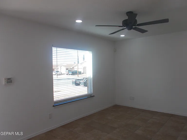 1860 Joan Francis Dr — Photo 2