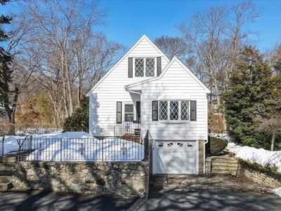 72 Crane St, Dedham, MA, 02026