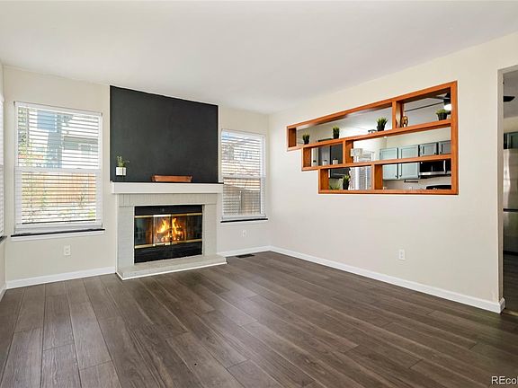 5th image of 581 Longfellow Lane