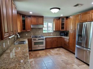 6203 Rena St, Houston, TX 77092