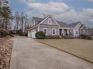 23 Firelight Ln, Easley, SC 29642