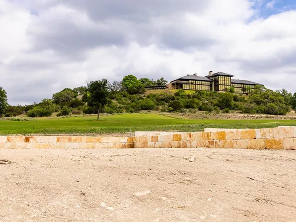 1079 E Albatross Way, Kerrville, TX 78028