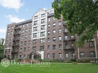 37 Brompton Rd APT 6F, Great Neck, NY