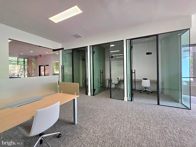 16 S Van Dorn St #101 — Photo 40