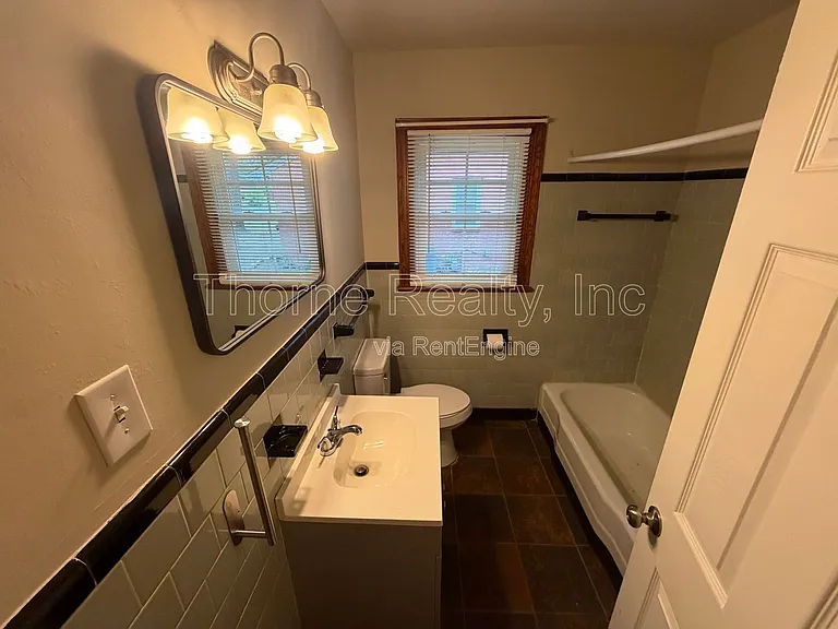 1809 Bedford Rd — Photo 17