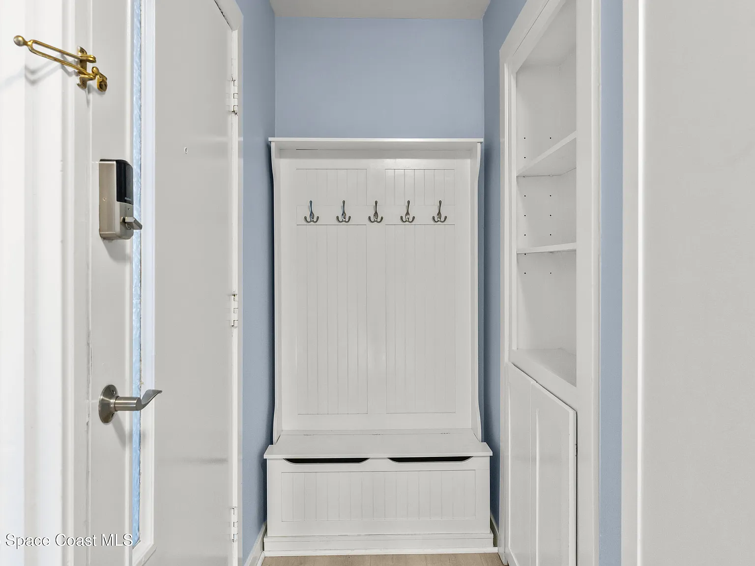 2 bed, 2.0 bath, 1332 sqft, $3,500 — Photo 3