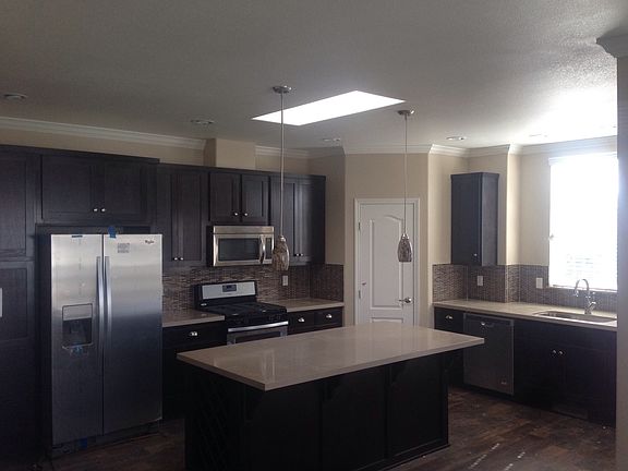 2nd image of 200 N El Camino Real Space 183