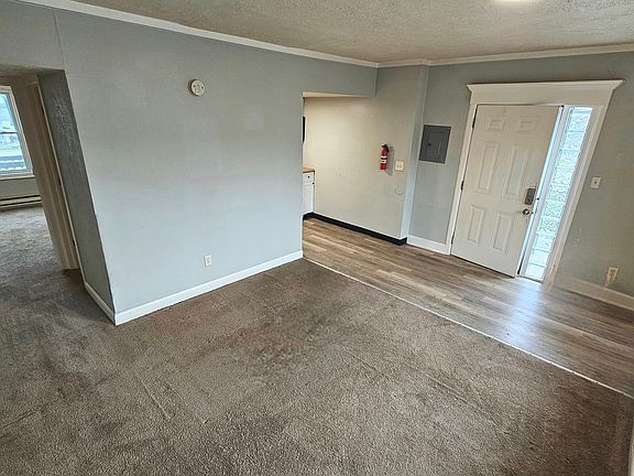 5th image of 38 Baldwin Ave #3
