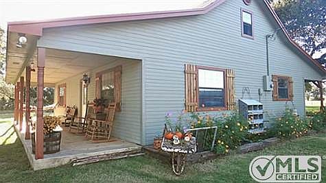 3rd image of 412 County Road 3615