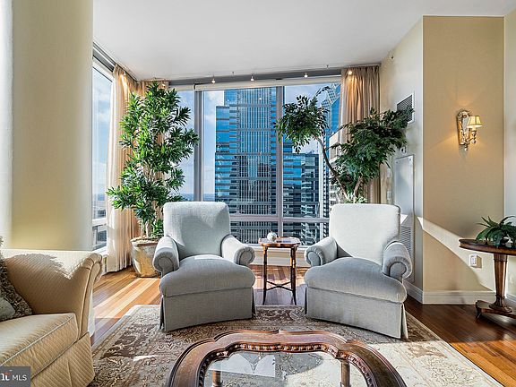 4th image of 1414 S Penn Sq Unit 40G
