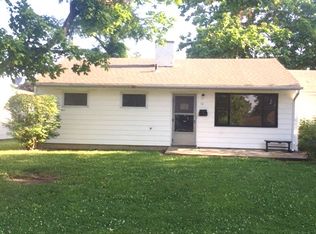 11 E Columbia St, Danville, IL 61832