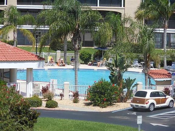 Clubhouse & Pool