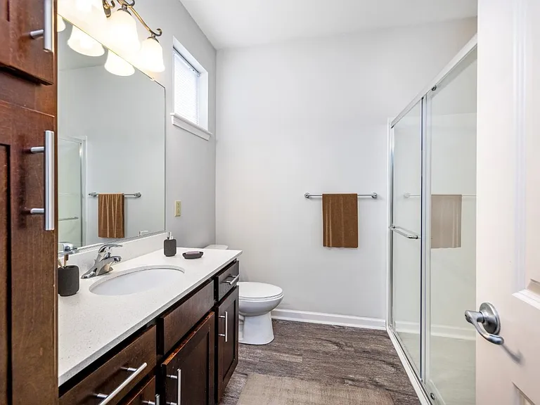 Green Lake Apartments and Townhomes — Photo 18