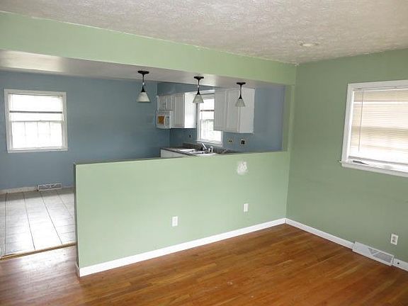 4th image of 3608 River Park Dr