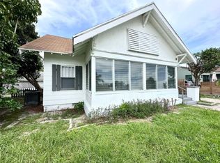 523 Valley Forge Rd, West Palm Beach, FL 33405