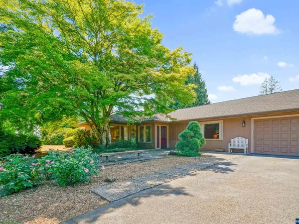 33773 SE Terra Cir, Corvallis, OR 97333