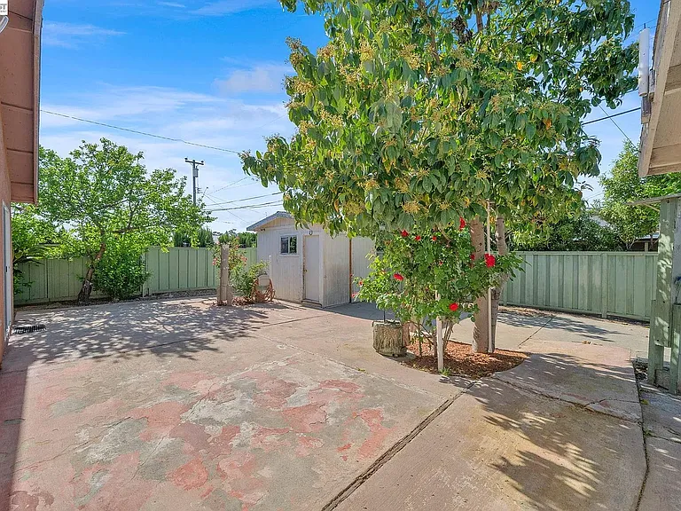 4601 Joanna Ct — Photo 11