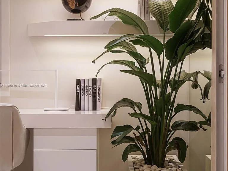 19115 Fisher Island Dr #19115 — Photo 28