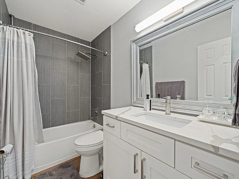 6402 Bluebonnet Dr — Photo 13