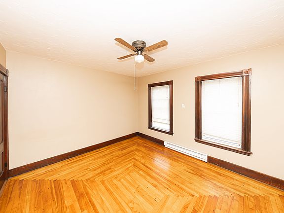 3rd image of 10 Alpine St #C