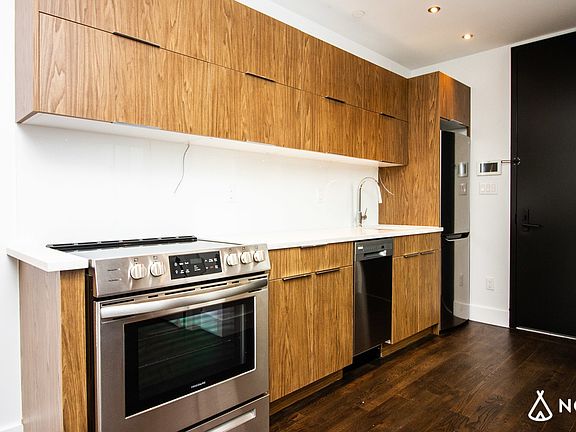 3rd image of 495 Saint Johns Pl #5R