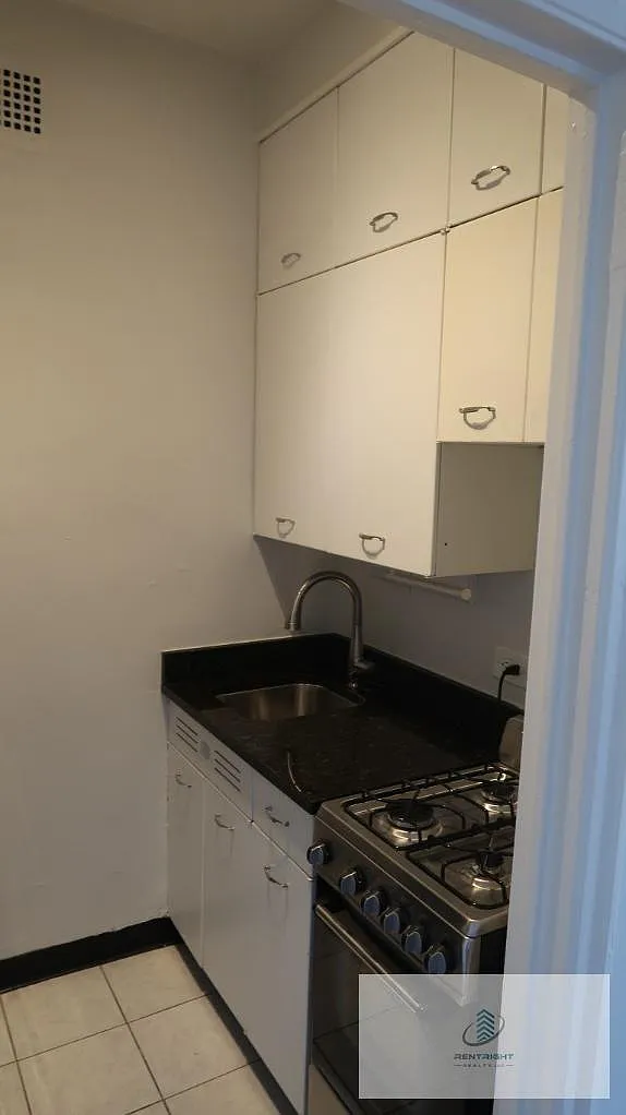 Studio, 1.0 bath, $1,450 — Photo 2
