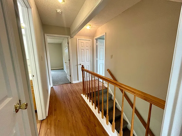 1225 Cobblestone Ln — Photo 33