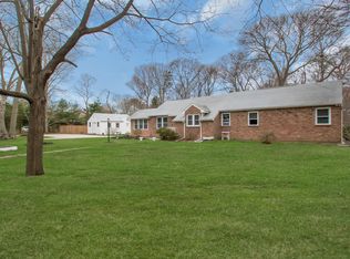 106 Melrose Pkwy, East Patchogue, NY 11772