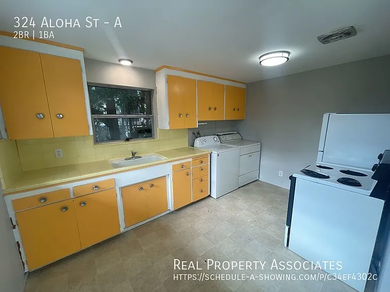324 Aloha St #A — Photo 5