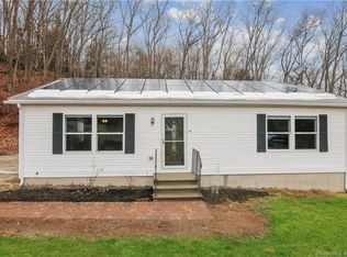 181 Insalaco Dr, Windham, CT 06280